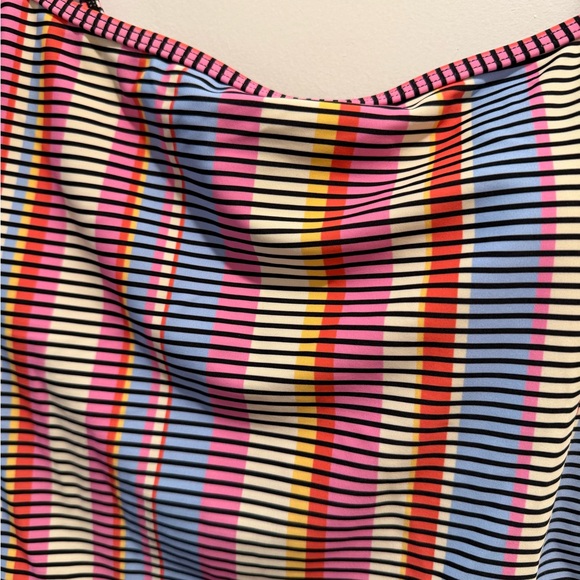 NWT Summersalt One Piece Swimsuit Sz. 6 - Picture 2 of 9